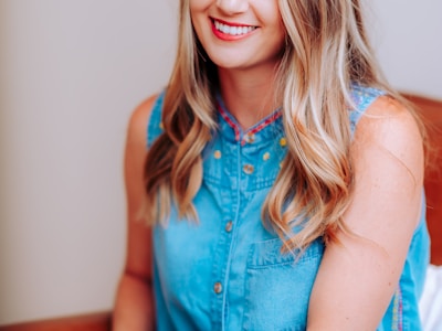 米兰·(milan)中国有限公司团队在办公室内的合影