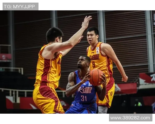 赛后分析：上海篮球队与重庆篮球队对决的战术与经验总结